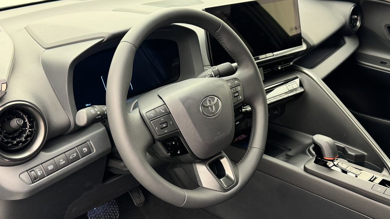Toyota<br>C-HR 2.0 PHEV CVT Style