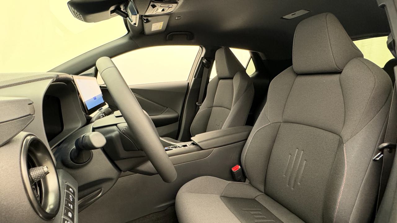 Toyota<br>C-HR 2.0 PHEV CVT Style