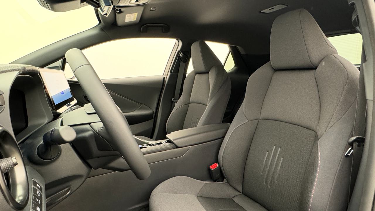 Toyota<br>C-HR 2.0 PHEV CVT Style