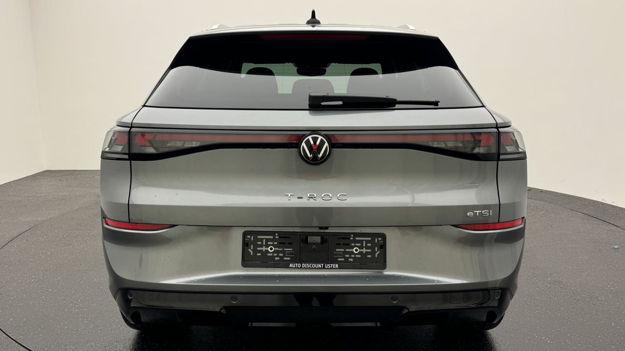 VW<br>T-Roc 1.5 eTSI mHEV R-Line DSG