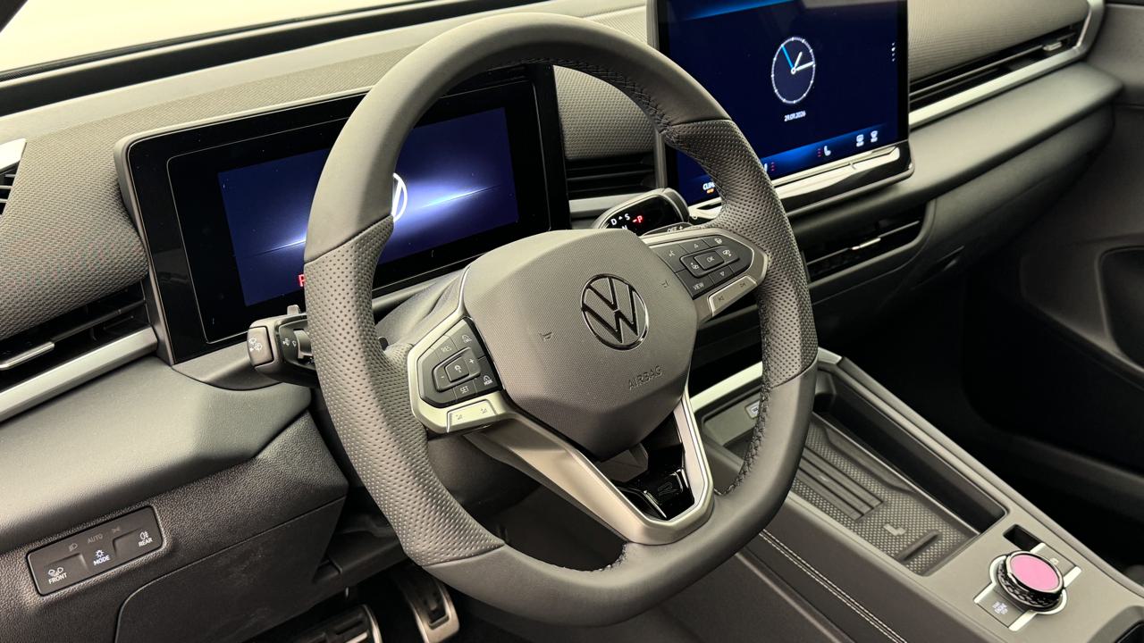 VW<br>T-Roc 1.5 eTSI mHEV R-Line DSG
