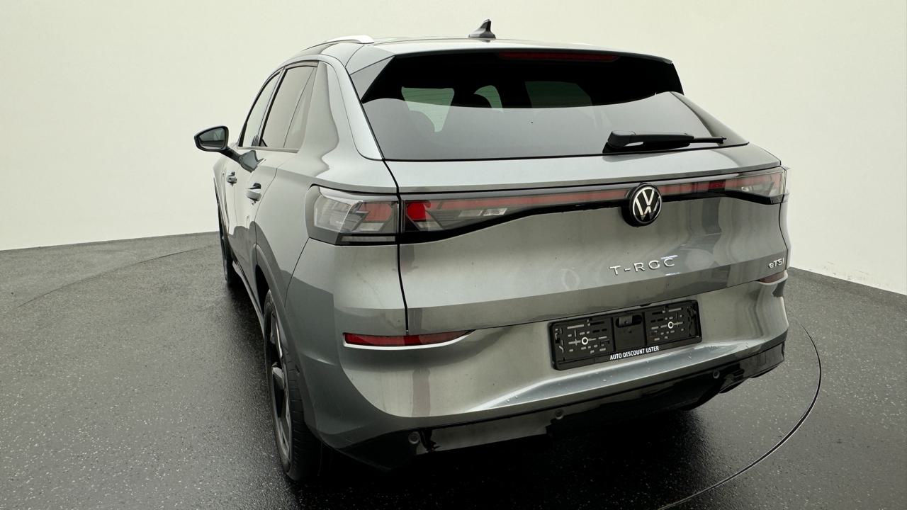 VW<br>T-Roc 1.5 eTSI mHEV R-Line DSG