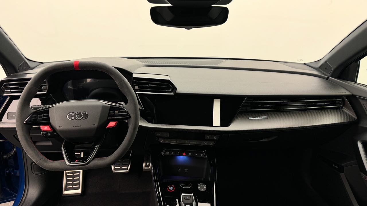 Audi<br>RS3 Sportback 2.5 TSI quattro S-tronic