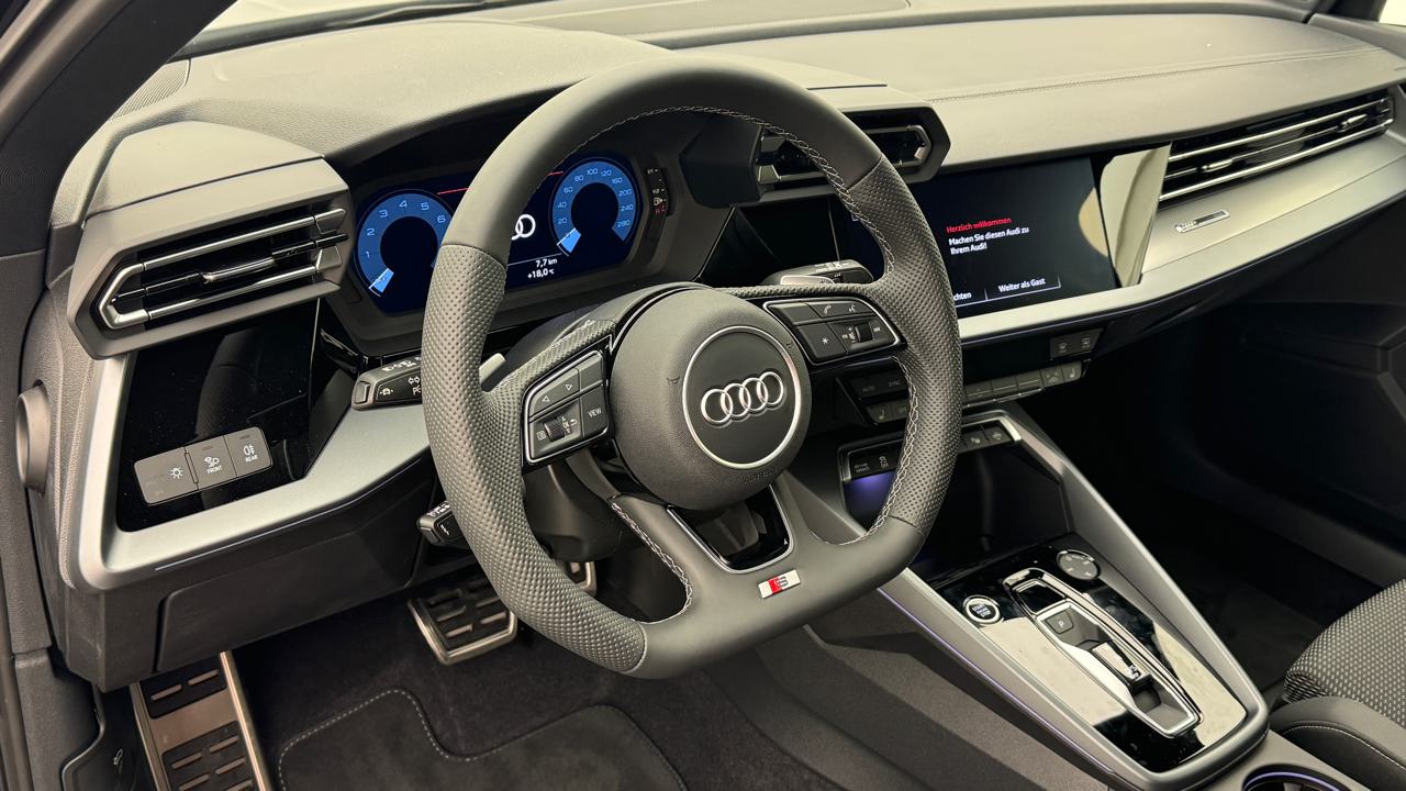 Audi<br>A3 Sportback 35 TFSI S line