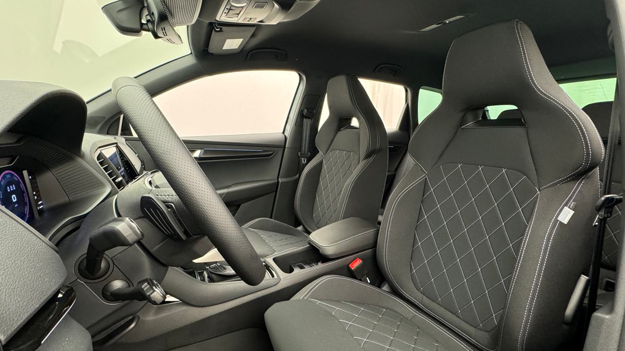 Skoda<br>Karoq 1.5 TSI SportLine DSG