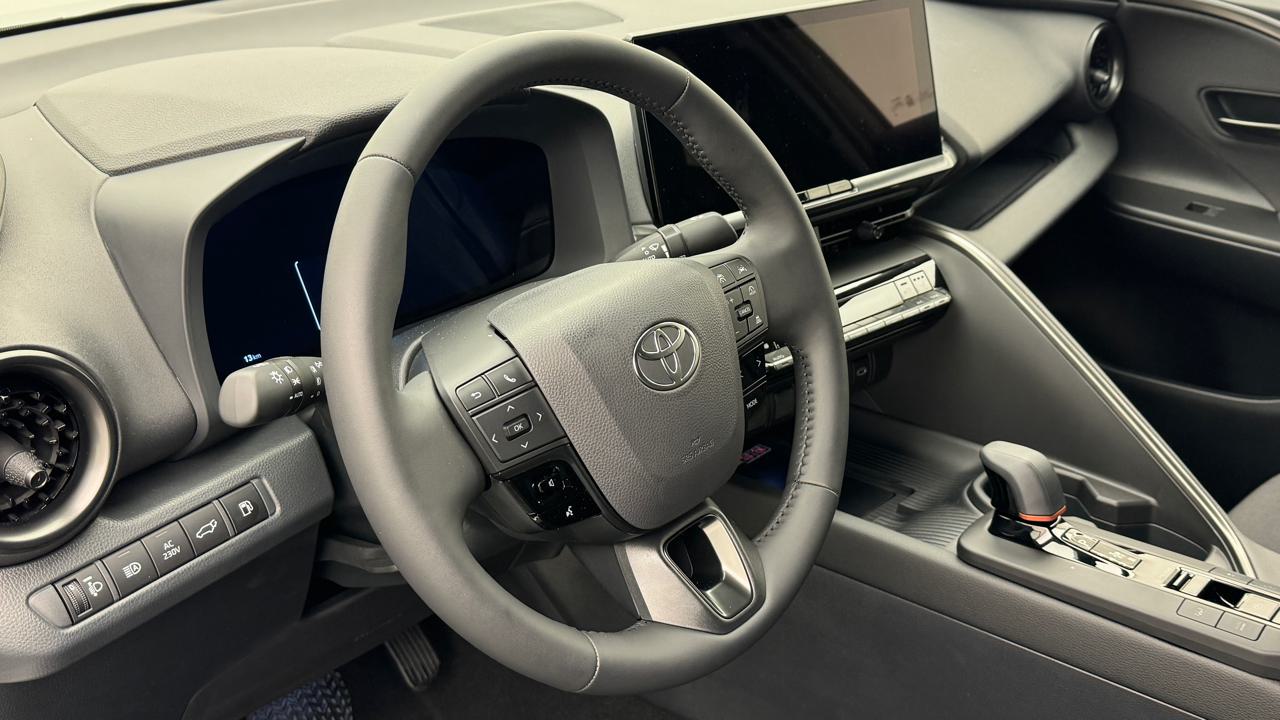 Toyota<br>C-HR 2.0 PHEV CVT Style