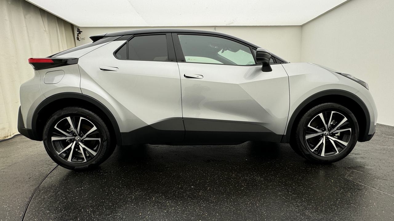 Toyota<br>C-HR 2.0 PHEV CVT Style