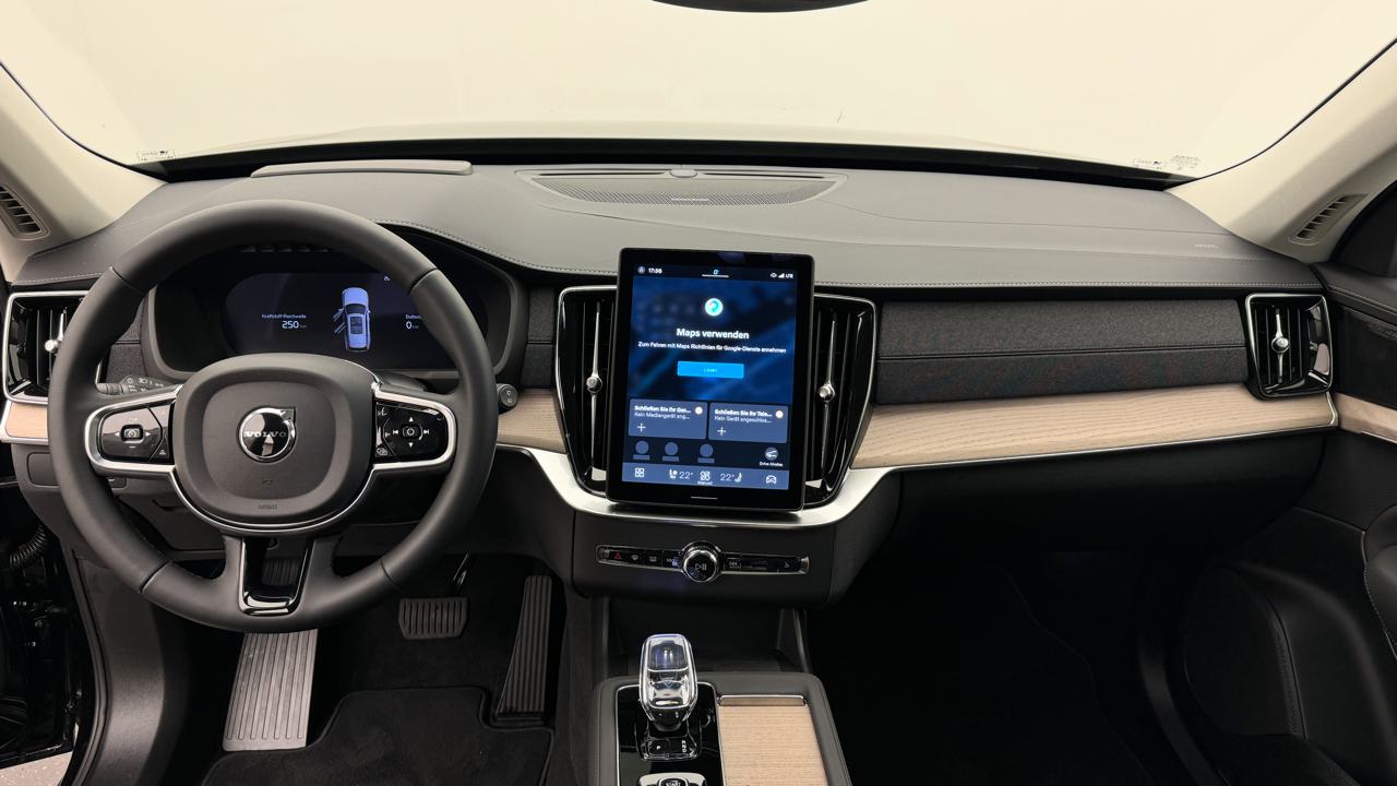 Volvo<br>XC90 T8 AWD PluginHybrid Plus Dark Geartronic