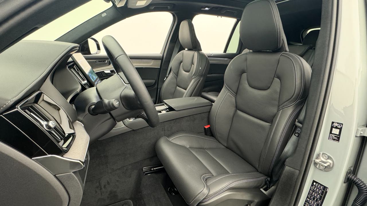 Volvo<br>XC90 T8 AWD PluginHybrid Ultra Dark Geartronic