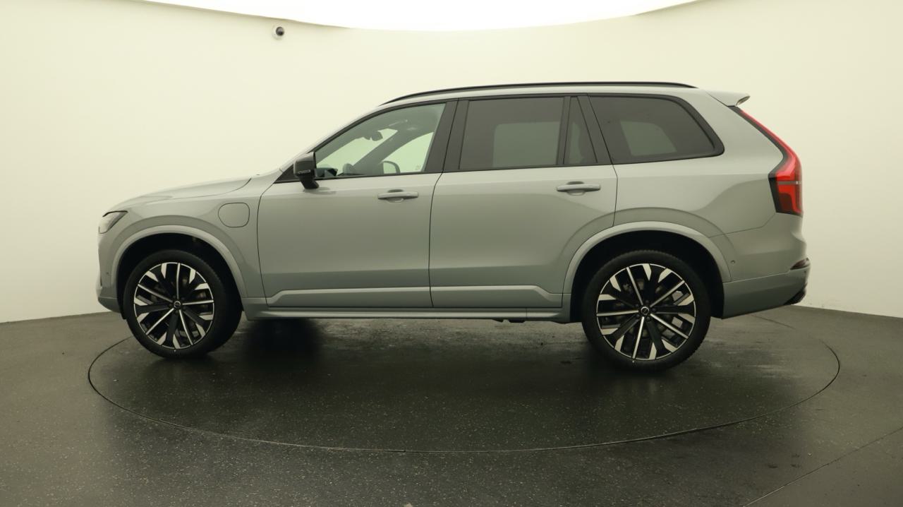 Volvo<br>XC90 T8 AWD PluginHybrid Ultra Dark Geartronic