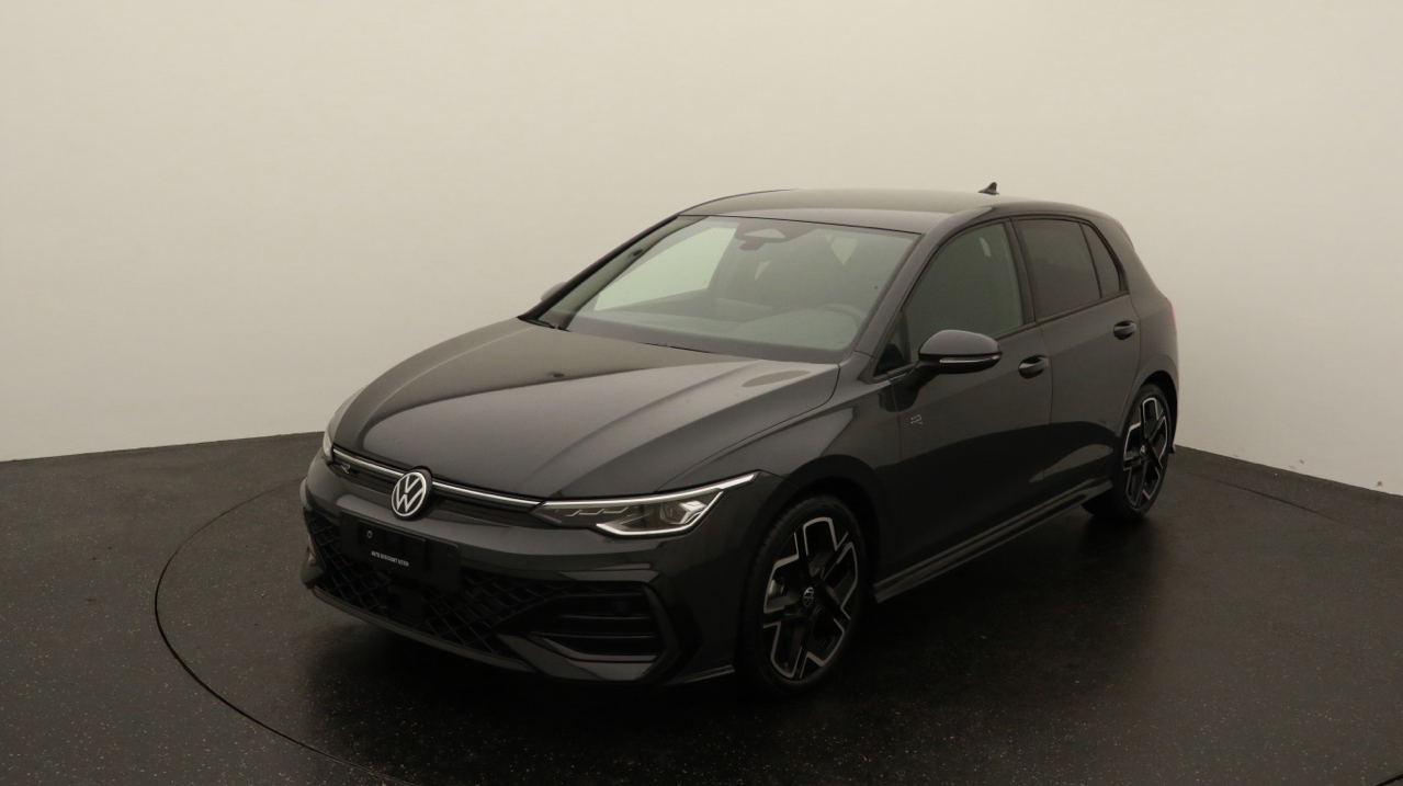 VW<br>Golf VIII 1.5 e TSI mHEV R-Line DSG