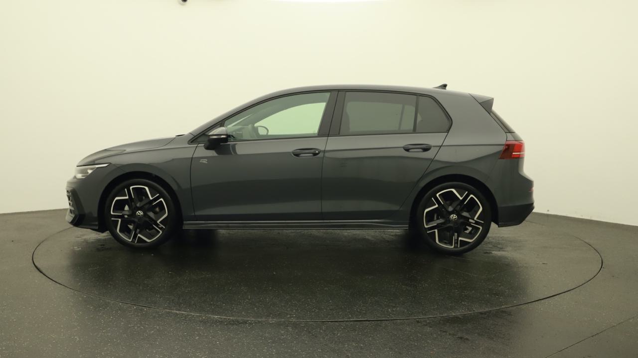 VW<br>Golf VIII 1.5 e TSI mHEV R-Line DSG