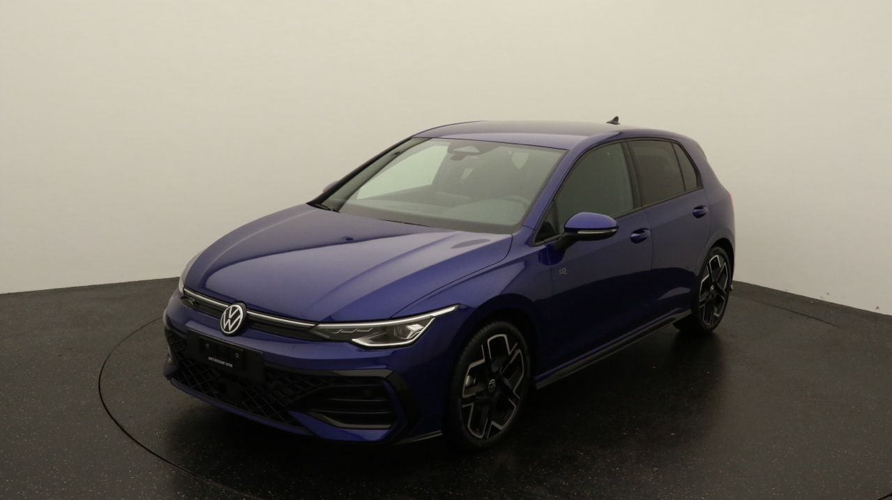 VW<br>Golf VIII 1.5 e TSI mHEV R-Line DSG