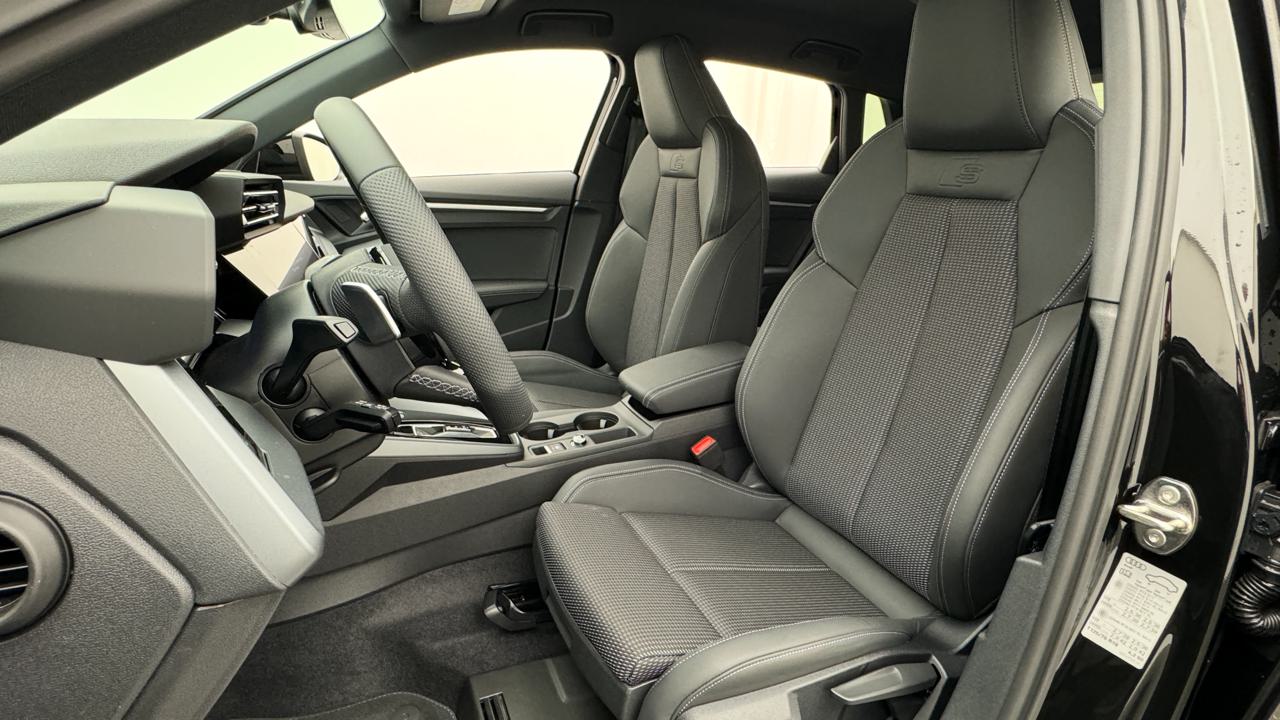 Audi<br>A3 Sportback 35 TFSI S line