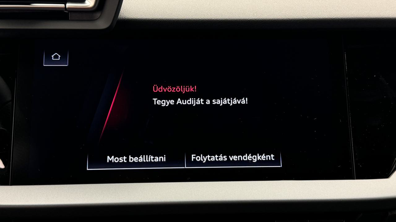 Audi<br>A3 Sportback 35 TFSI S line