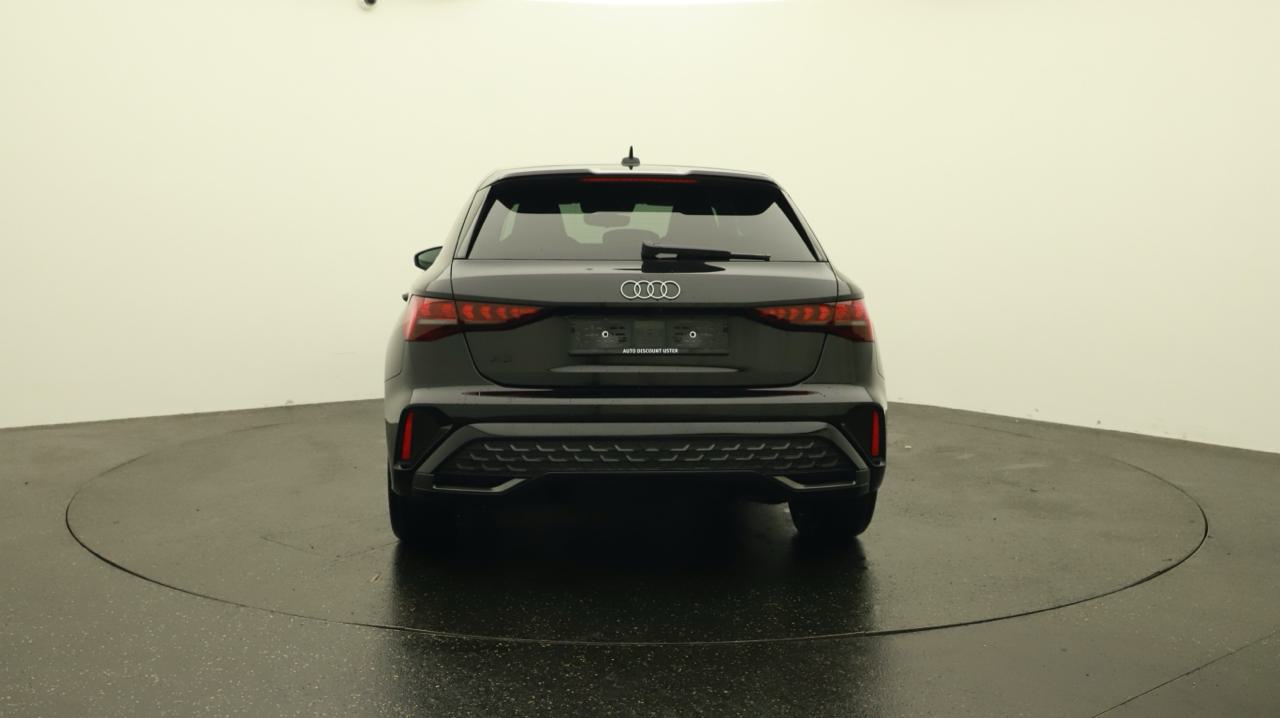 Audi<br>A3 Sportback 35 TFSI S line