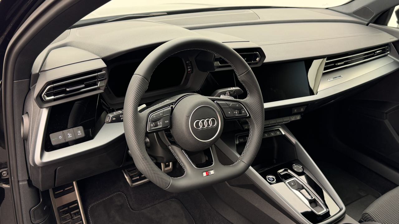 Audi<br>A3 Sportback 35 TFSI S line