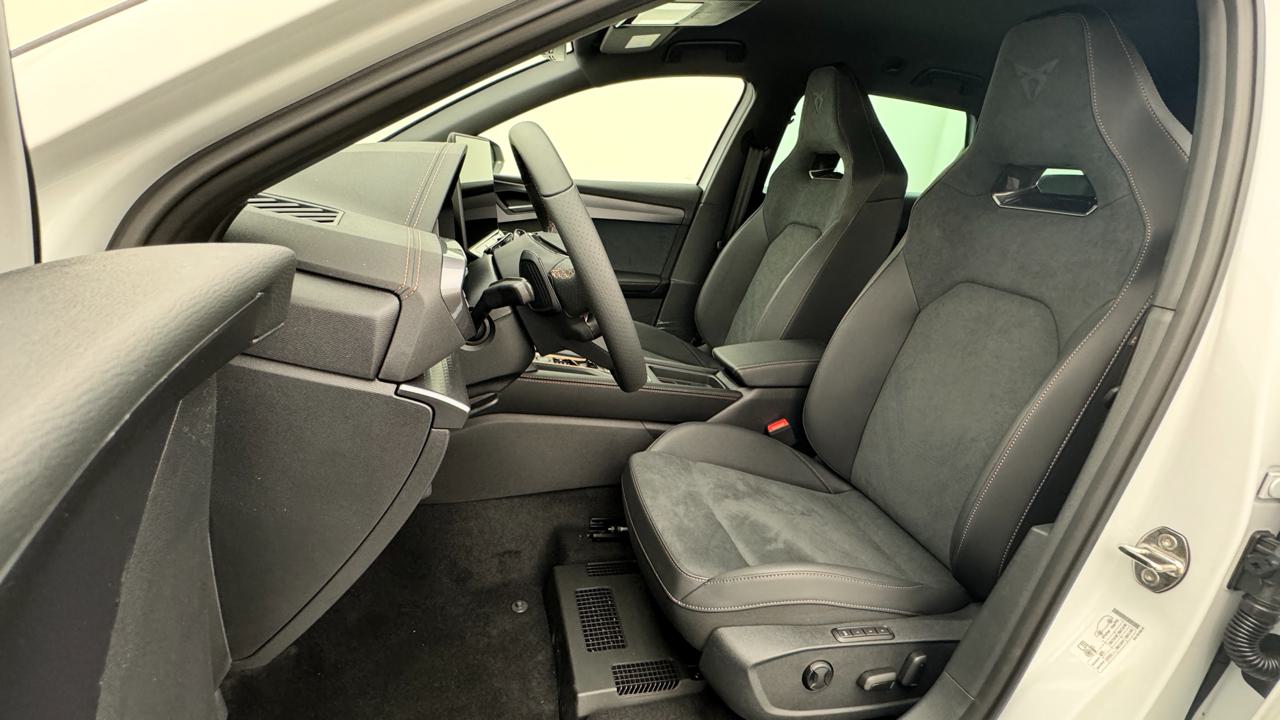 Cupra<br>LEON ST 1.5 e-HYBRID pHEV VZ Black Edition DSG