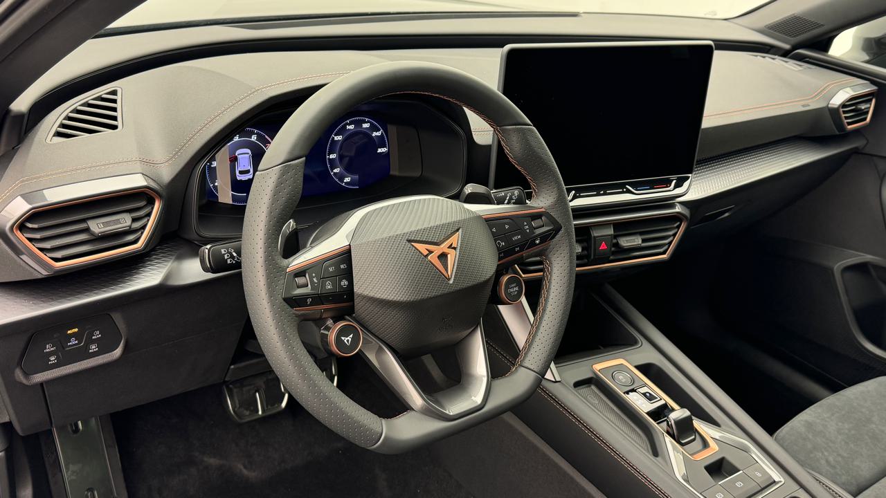 Cupra<br>LEON ST 1.5 e-HYBRID pHEV VZ Black Edition DSG