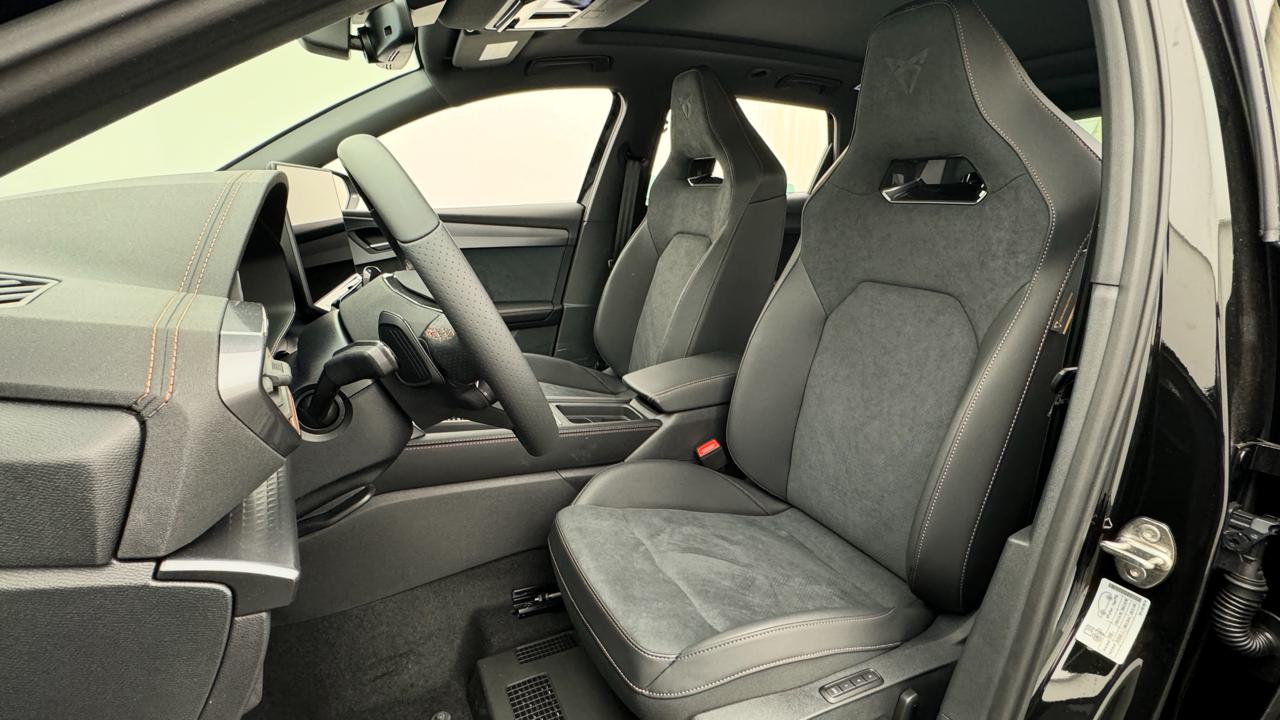 Cupra<br>LEON ST 1.5 e-HYBRID pHEV VZ Black Edition DSG