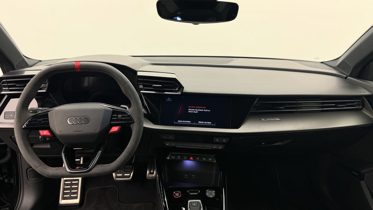 Audi<br>RS3 Sportback 2.5 TSI quattro S-tronic