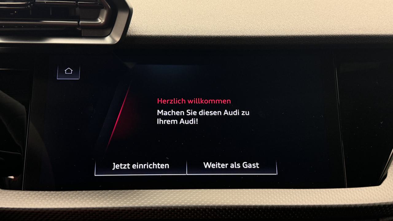 Audi<br>RS3 Sportback 2.5 TSI quattro S-tronic