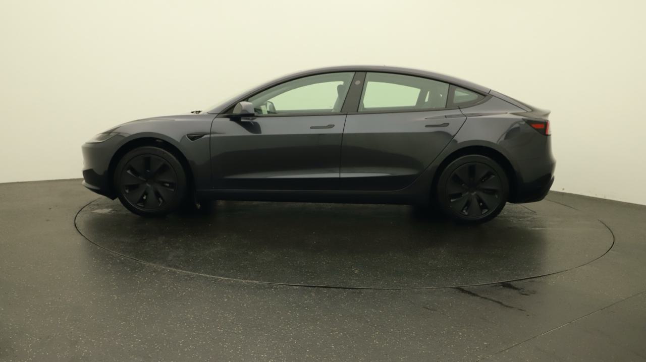 Tesla<br>Model 3 Long Range RWD
