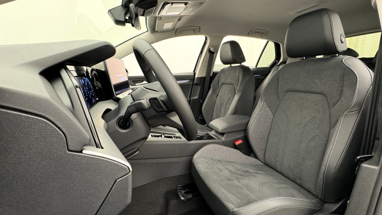 VW<br>Golf 1.5 TSI PHEV Edition