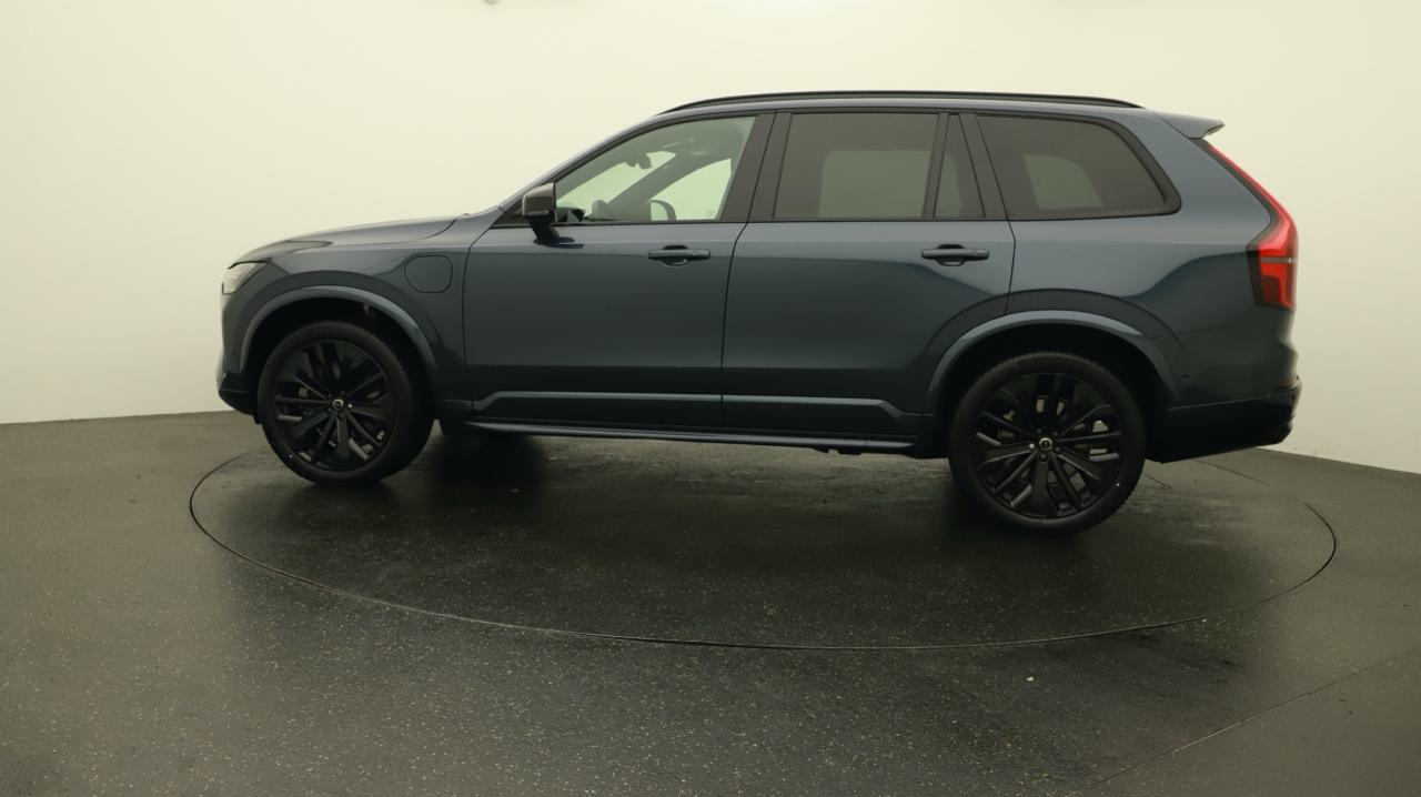 Volvo<br>XC90 T8 AWD PluginHybrid Black Edition Geartronic