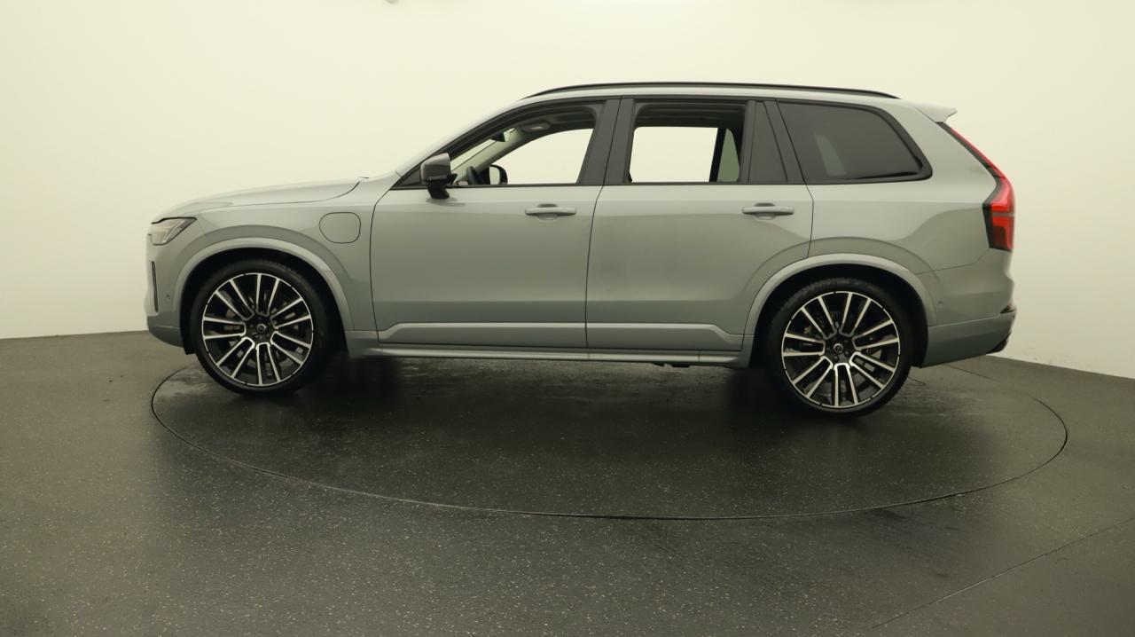 Volvo<br>XC90 T8 AWD PluginHybrid Plus Dark Geartronic