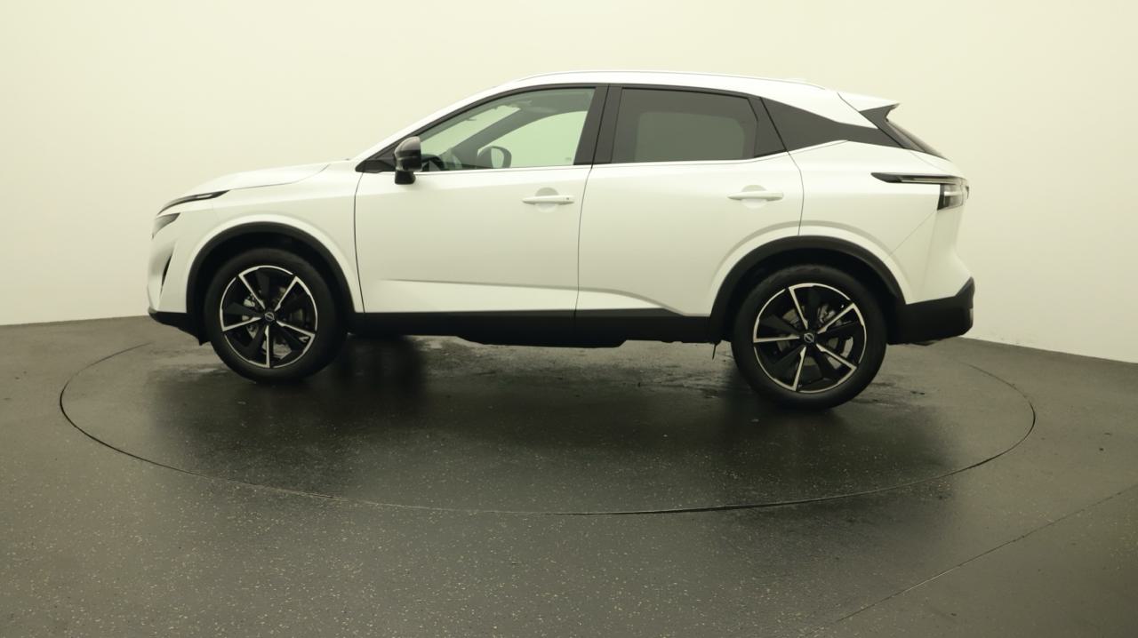 Nissan<br>Qashqai 1.3 DIG-T MHEV Tekna+ Xtronic 4x4