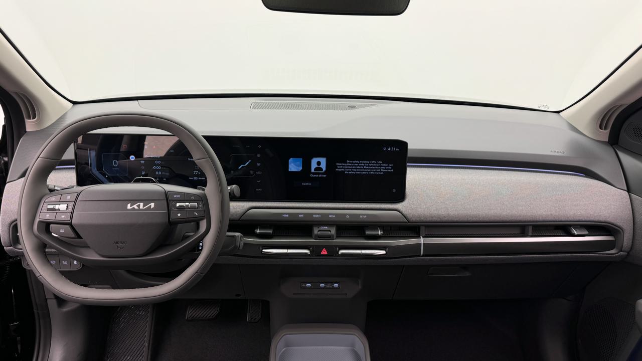 Kia<br>EV3 81,4 kWh Earth