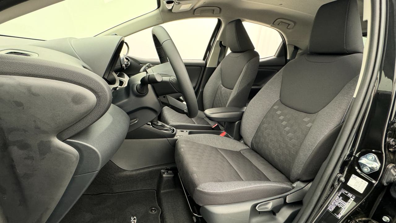 Toyota<br>Yaris 1.5 Sport e-CVT