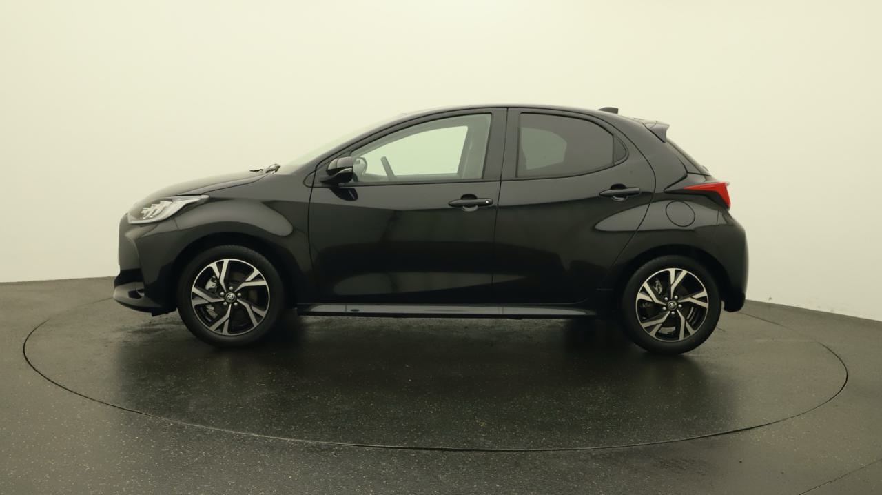 Toyota<br>Yaris 1.5 Sport e-CVT