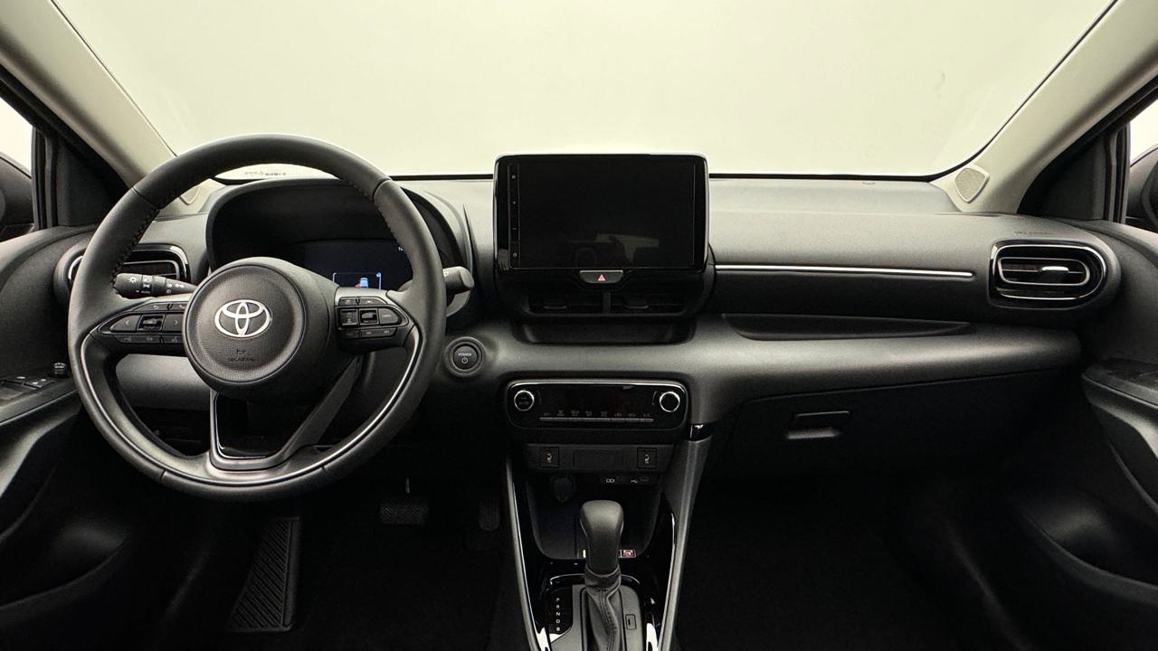 Toyota<br>Yaris 1.5 Sport e-CVT
