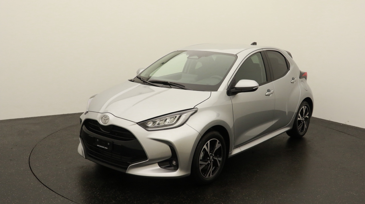Toyota<br>Yaris 1.5 Sport e-CVT