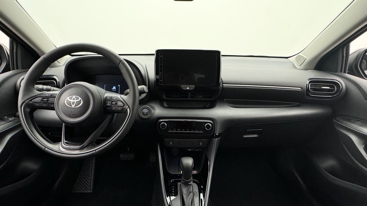 Toyota<br>Yaris 1.5 Sport e-CVT
