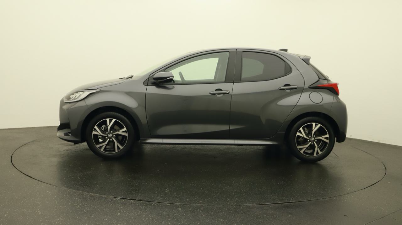 Toyota<br>Yaris 1.5 Sport e-CVT