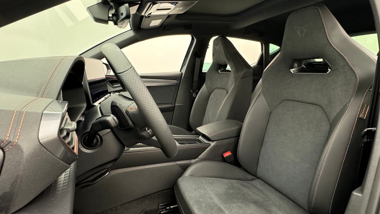 Cupra<br>LEON 2.0 TSI VZ Black Edition DSG