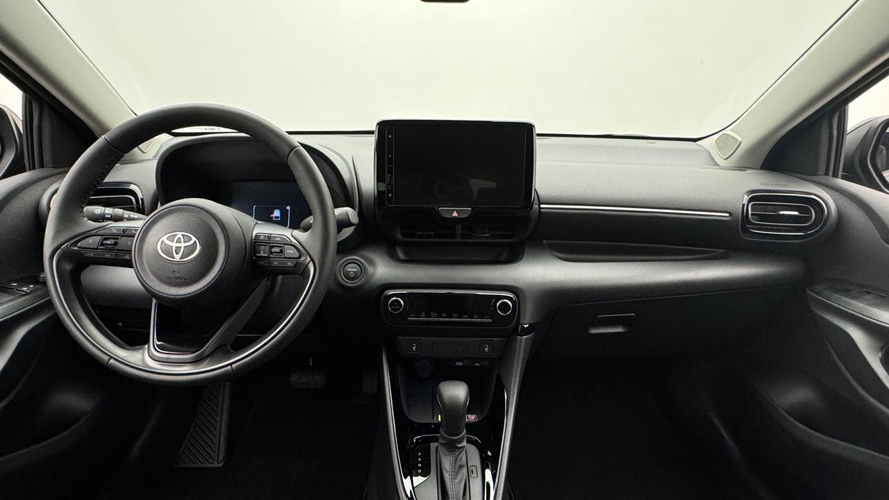 Toyota<br>Yaris 1.5 Sport e-CVT