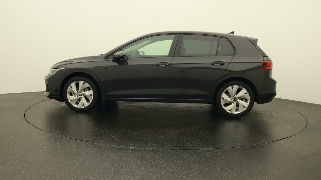 VW<br>Golf VIII 1.5 e TSI mHEV Limited DSG