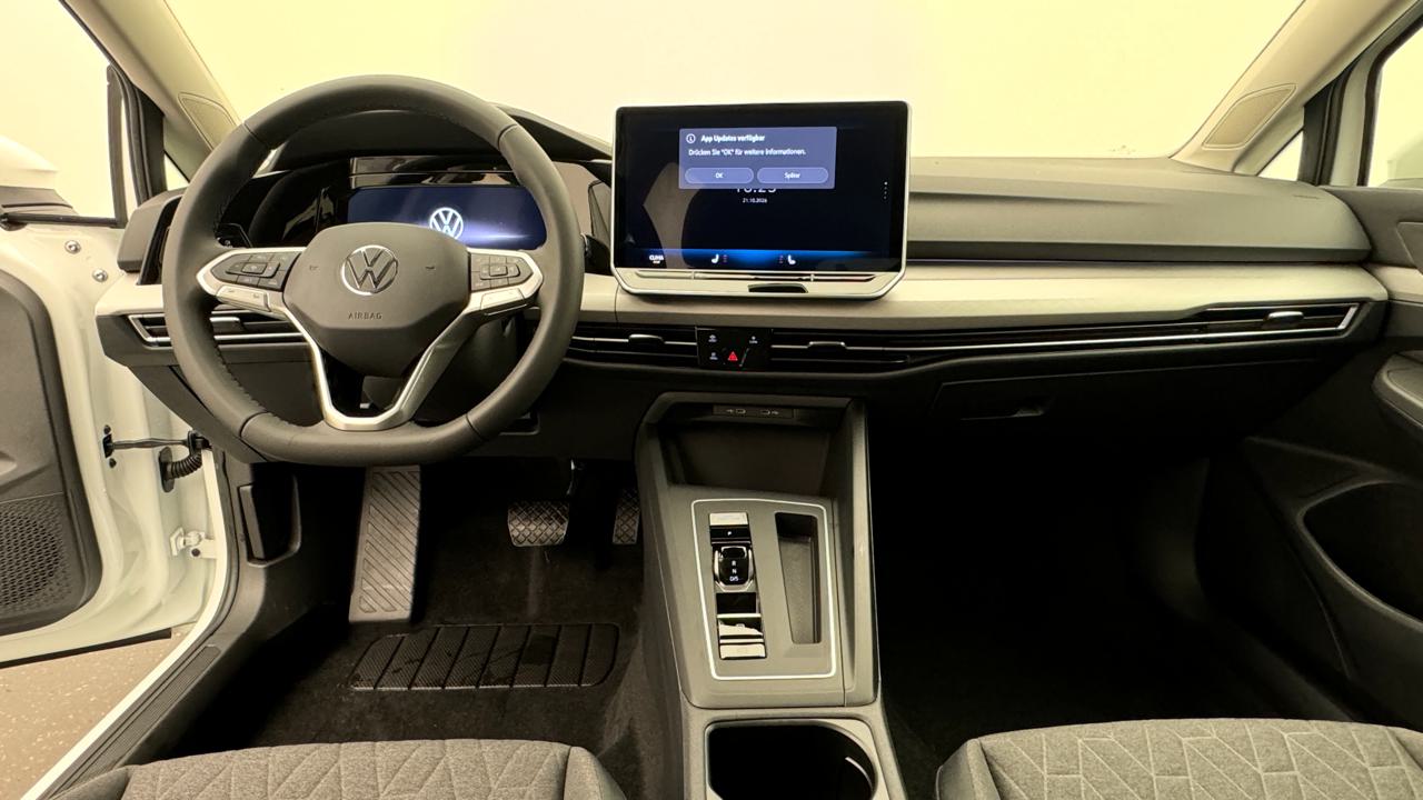 VW<br>Golf VIII 1.5 e TSI mHEV Limited DSG
