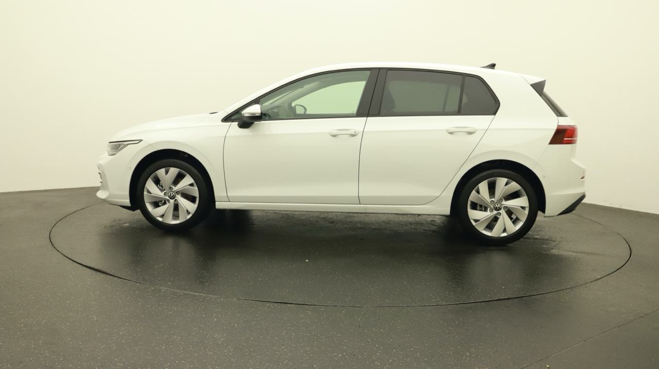 VW<br>Golf VIII 1.5 e TSI mHEV Limited DSG
