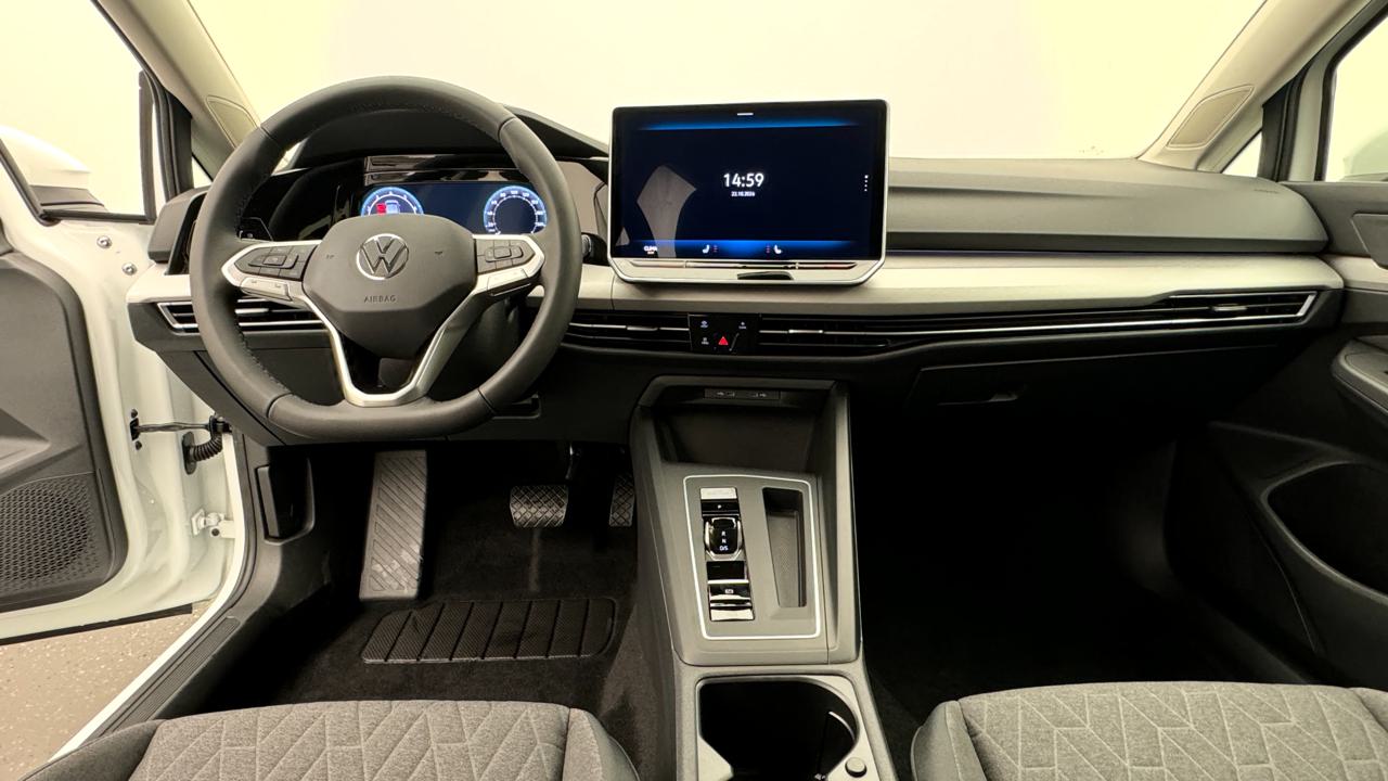 VW<br>Golf VIII 1.5 e TSI mHEV Limited DSG