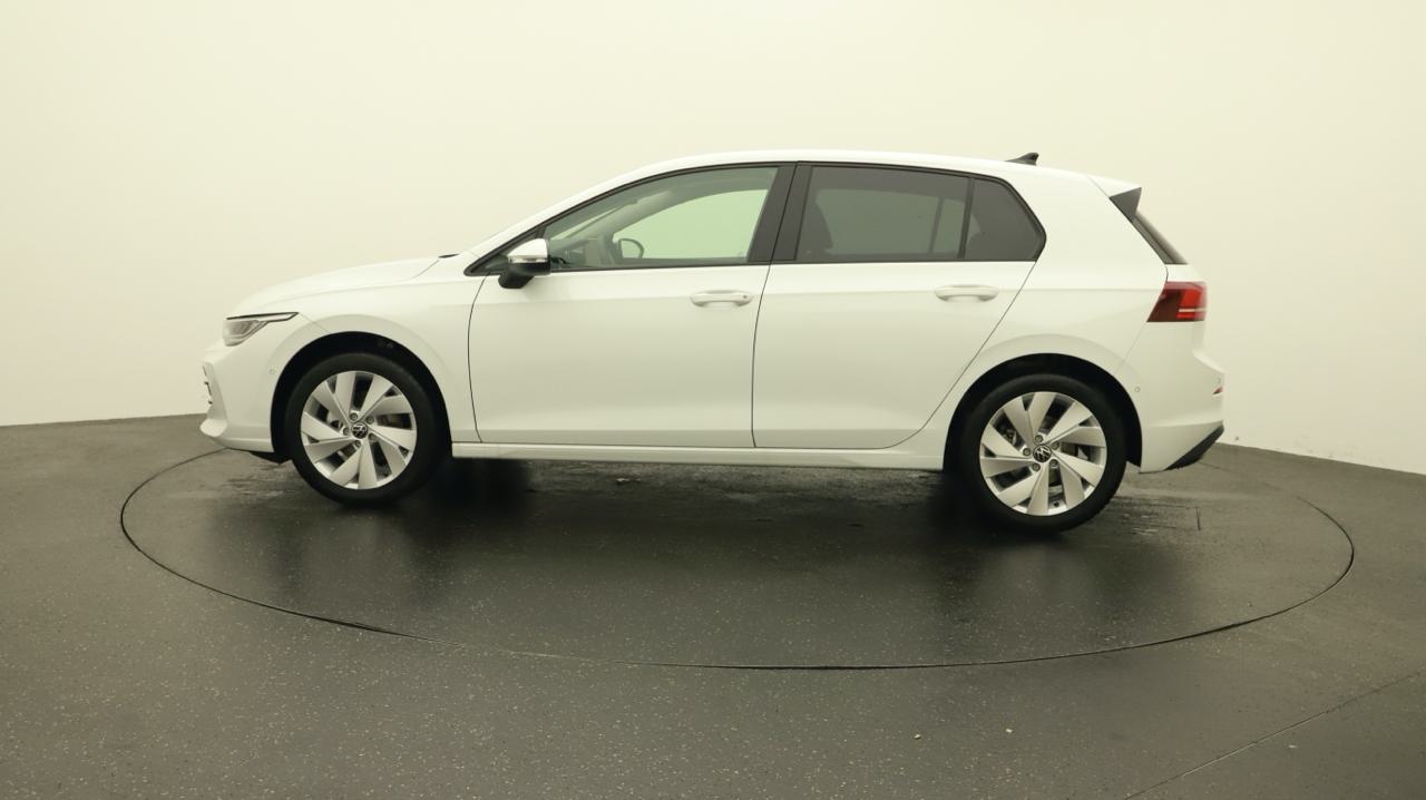 VW<br>Golf VIII 1.5 e TSI mHEV Limited DSG