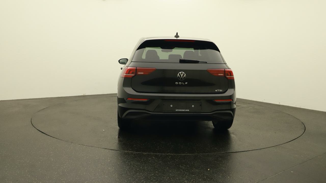 VW<br>Golf VIII 1.5 e TSI mHEV Limited DSG