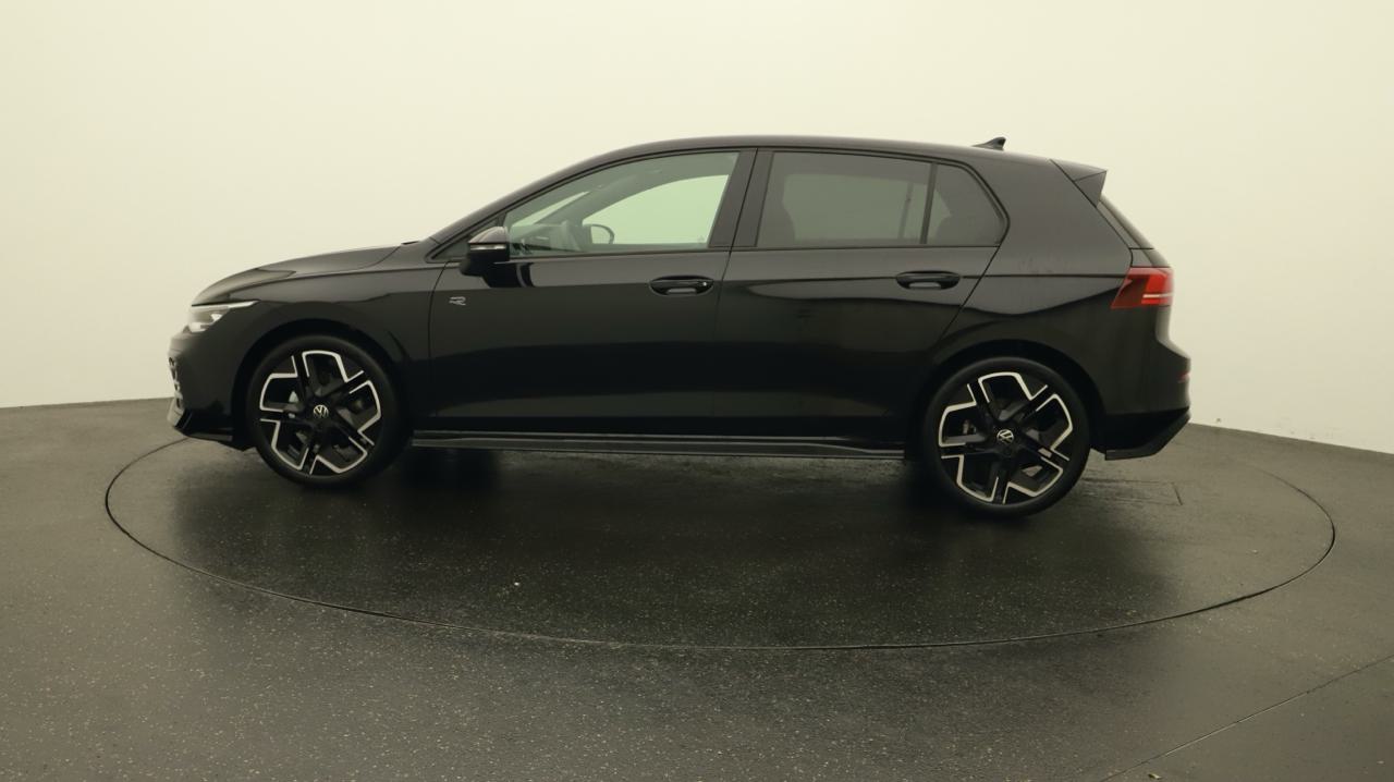 VW<br>Golf VIII 1.5 e TSI mHEV R-Line DSG