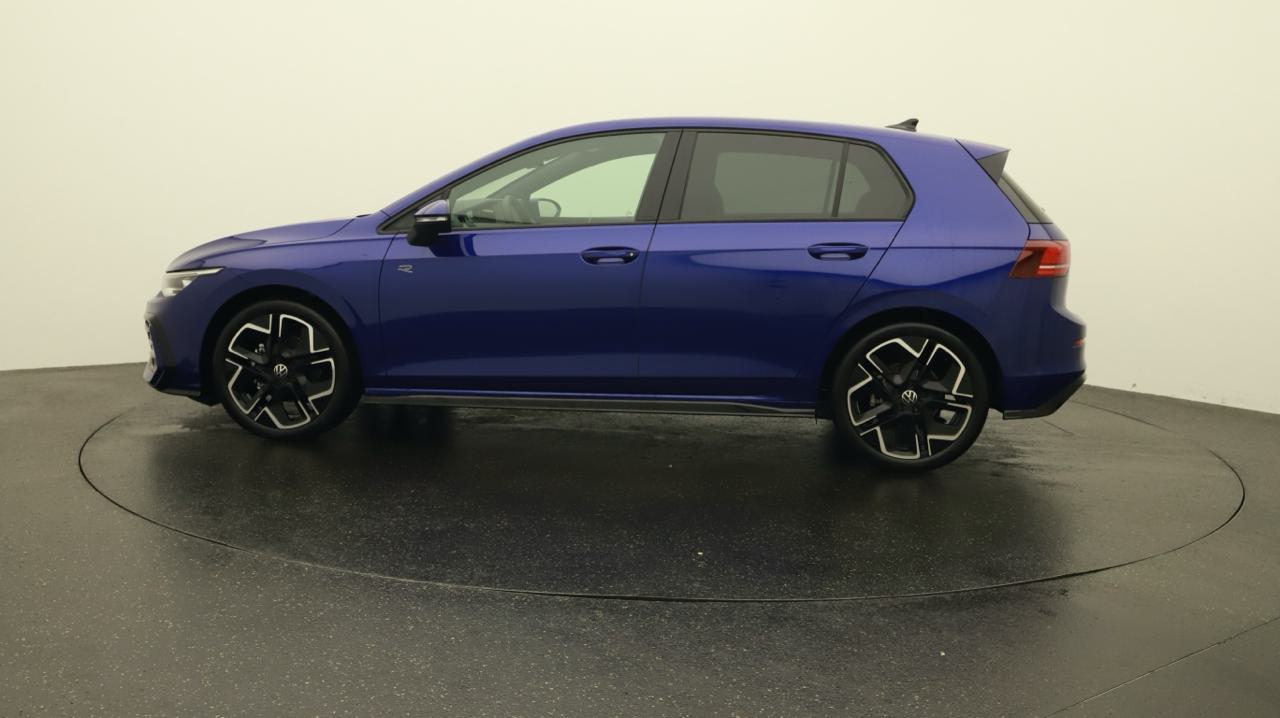 VW<br>Golf VIII 1.5 e TSI mHEV R-Line DSG