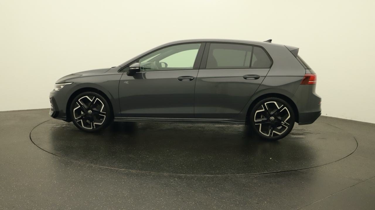 VW<br>Golf VIII 1.5 e TSI mHEV R-Line DSG