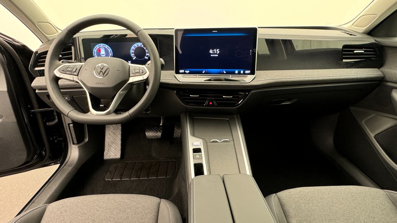VW<br>Passat Variant 1.5 eTSI Limited DSG